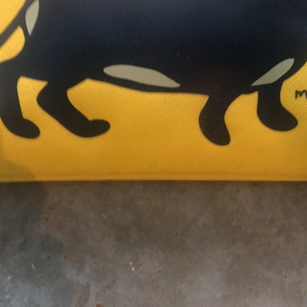 Marc Tetro Dachshund Crossbody Bag - Picture 5 of 5